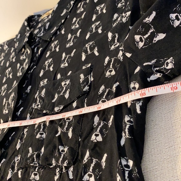 Bull dog print button-up tie off top - Picture 12 of 15